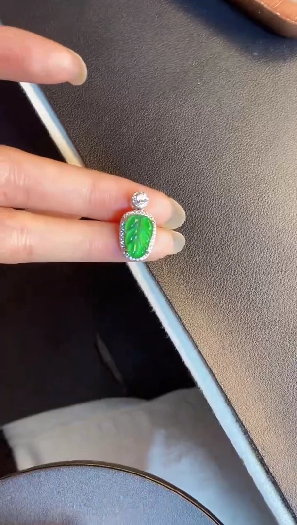 吊坠(不含链)银S925镶嵌翡翠1