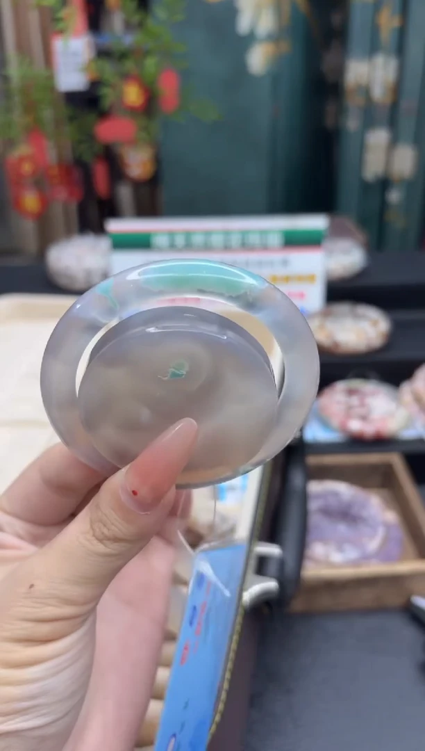 【闪购商品】石英质玉手镯未镶嵌696（54圈赠送镯心）