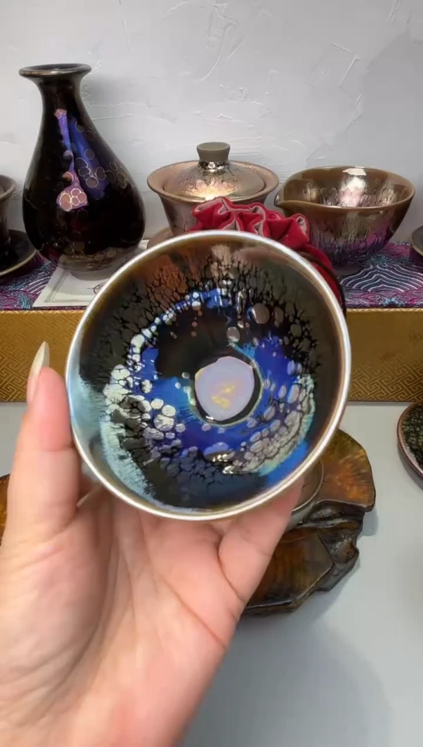 茶盏光影斗金，闪购前已告知瑕，付款表示已知晓