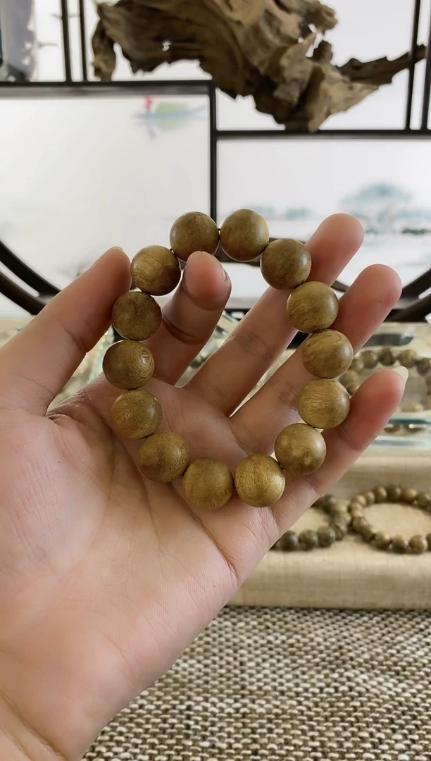 【闪购商品】沉香手串加里曼丹黄油16MM手串