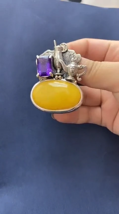 裸石琥珀未镶嵌吊坠