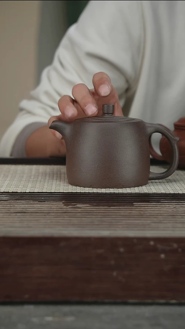 茶壶紫砂高工制240CC25号
