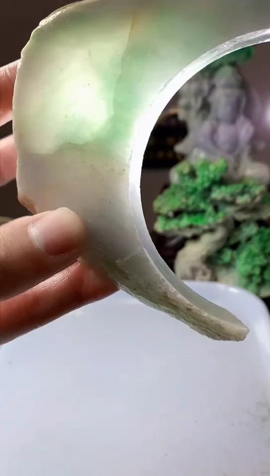 翡翠未镶嵌颈饰天然A货翡翠