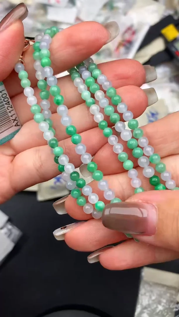 未镶嵌挂件翡翠—