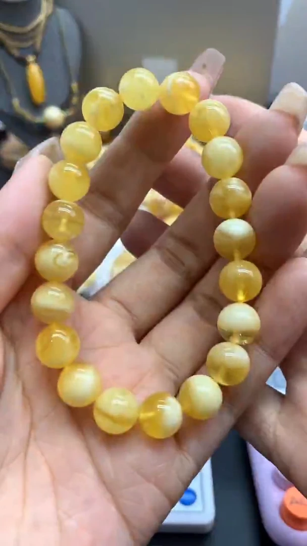 未镶嵌琥珀珠宝奇石2682