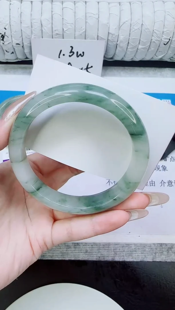 未镶嵌手镯石英质玉123/62