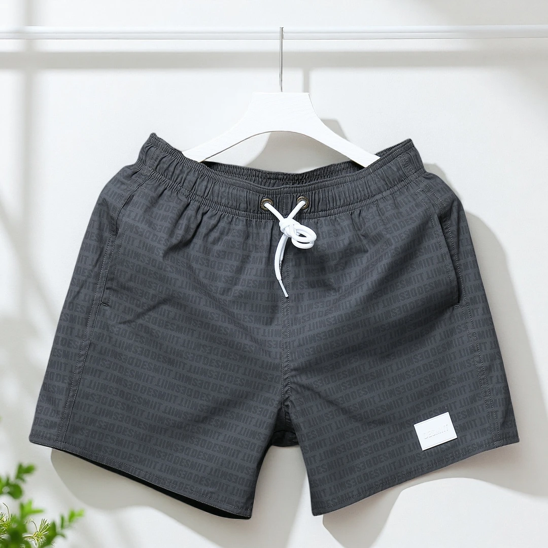 2025新款沙滩裤冰丝速干字母印花短裤男款跑步运动健身三分裤宽松