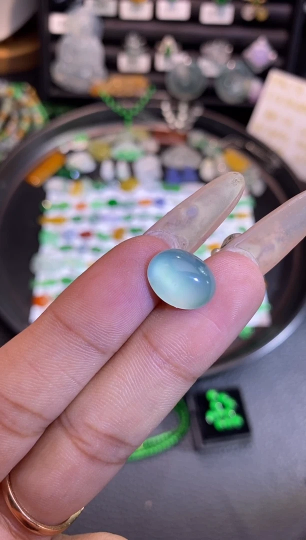 【闪购商品】翡翠挂件未镶嵌蛋