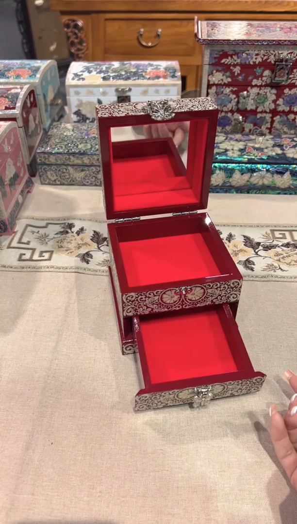 【闪购商品】红底龙凤.弘贝雅螺钿漆器文化馆