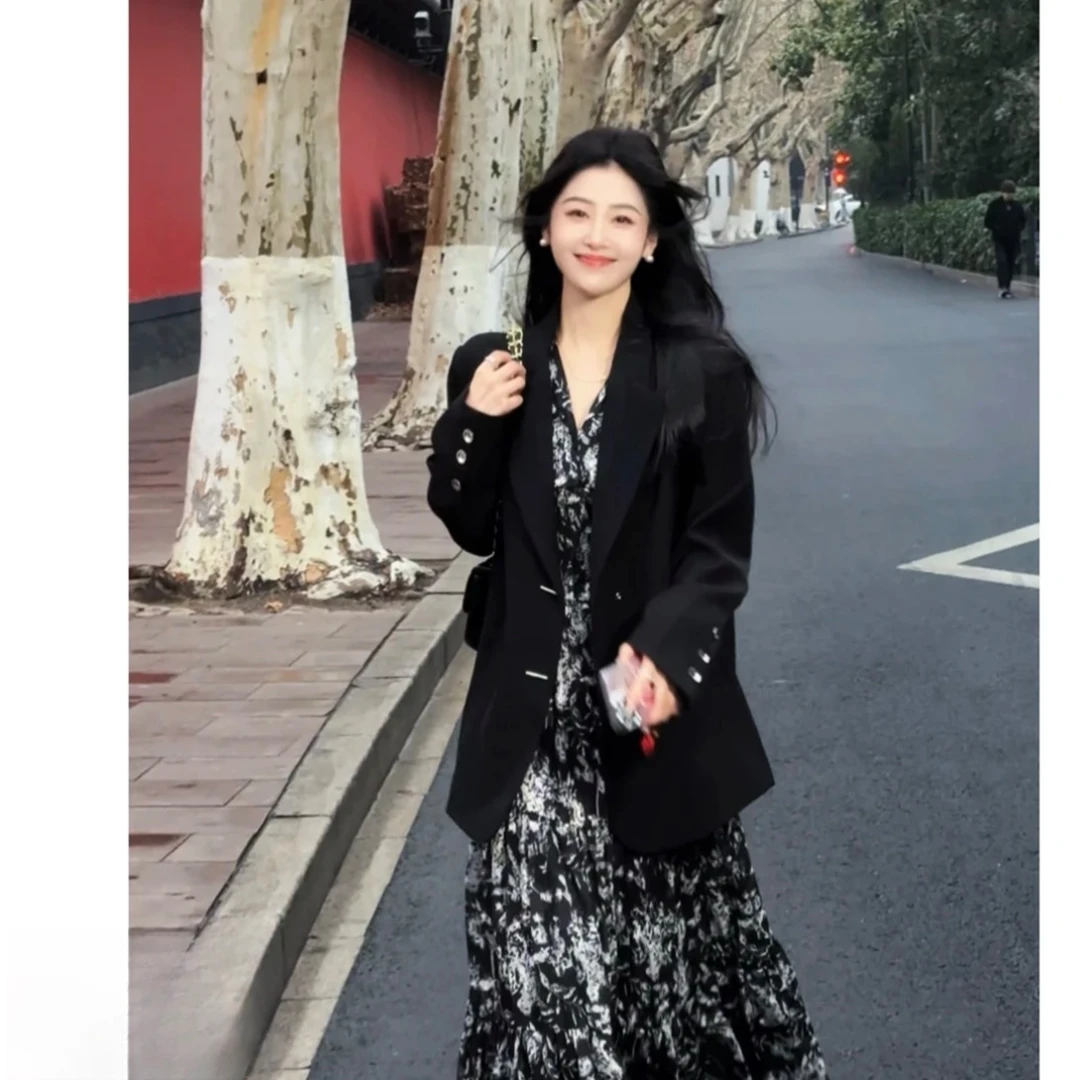 纽扣黑色西装外套显瘦新中式西装外套女装裙子套装气质通勤套装