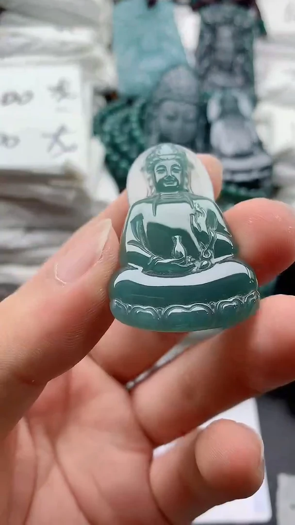 翡翠未镶嵌颈饰88888888