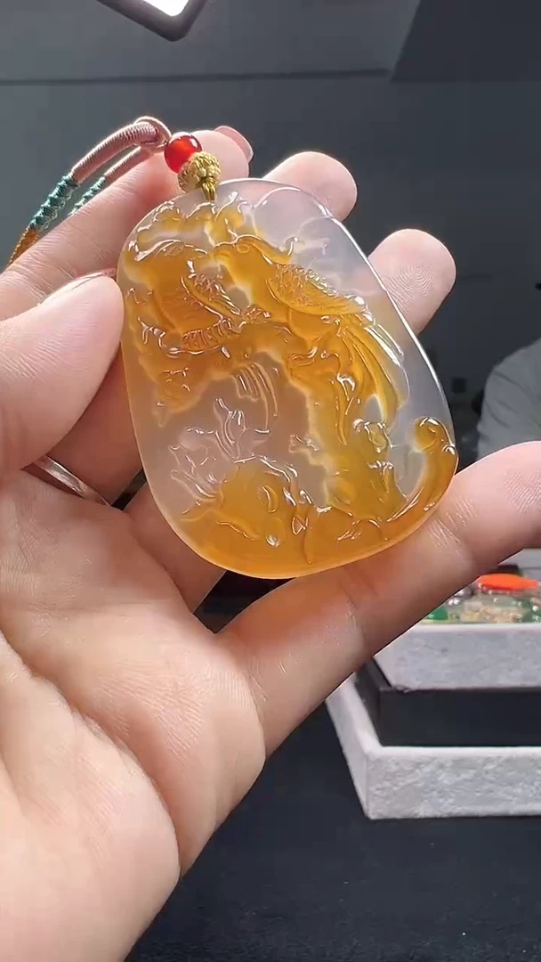 玛瑙/玉髓颈饰未镶嵌6089巧雕带绳多样性发一个
