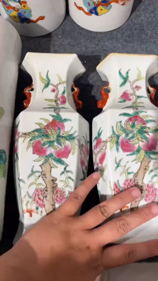 摆件瓷摆件瓷摆件桃子六方瓶
