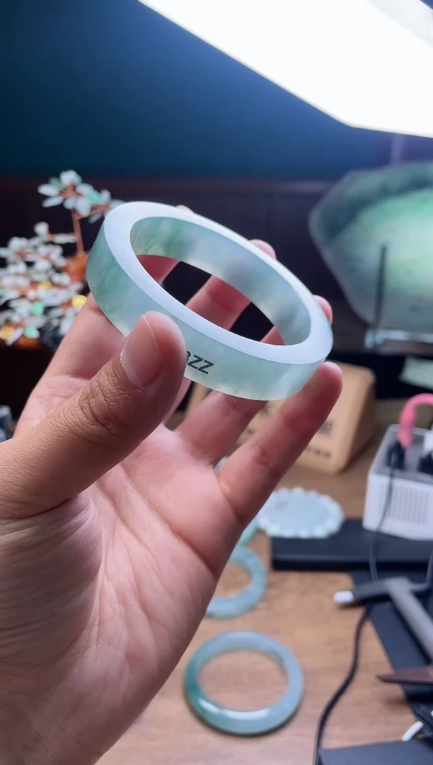 【闪购商品】定制翡翠手镯未镶嵌定制