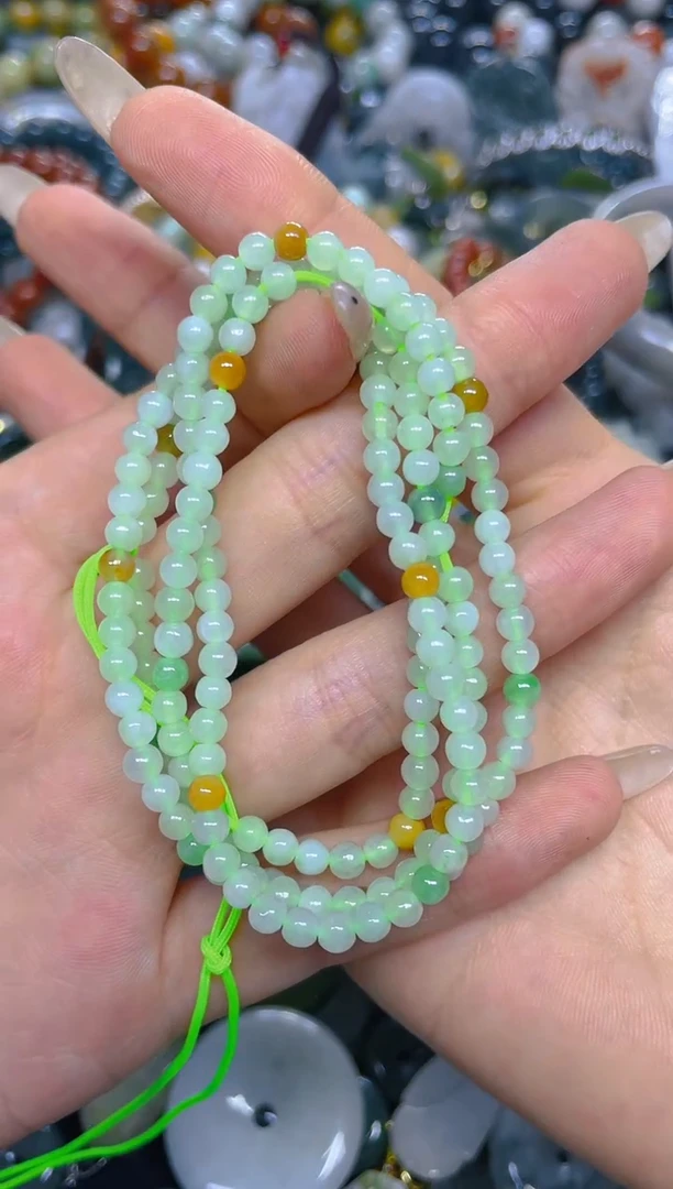 颈饰未镶嵌翡翠4MM/ J /翡翠A货，一件也是批发价