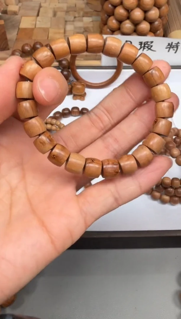 檀香木其他8x9直切瑕疵