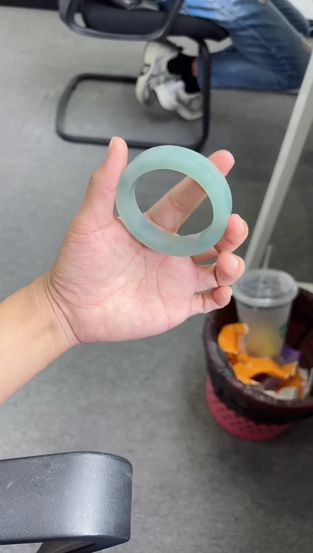 未镶嵌手镯定制翡翠又**费手镯