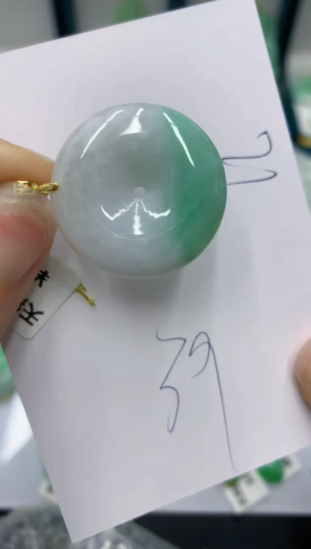 颈饰未镶嵌翡翠11111111111