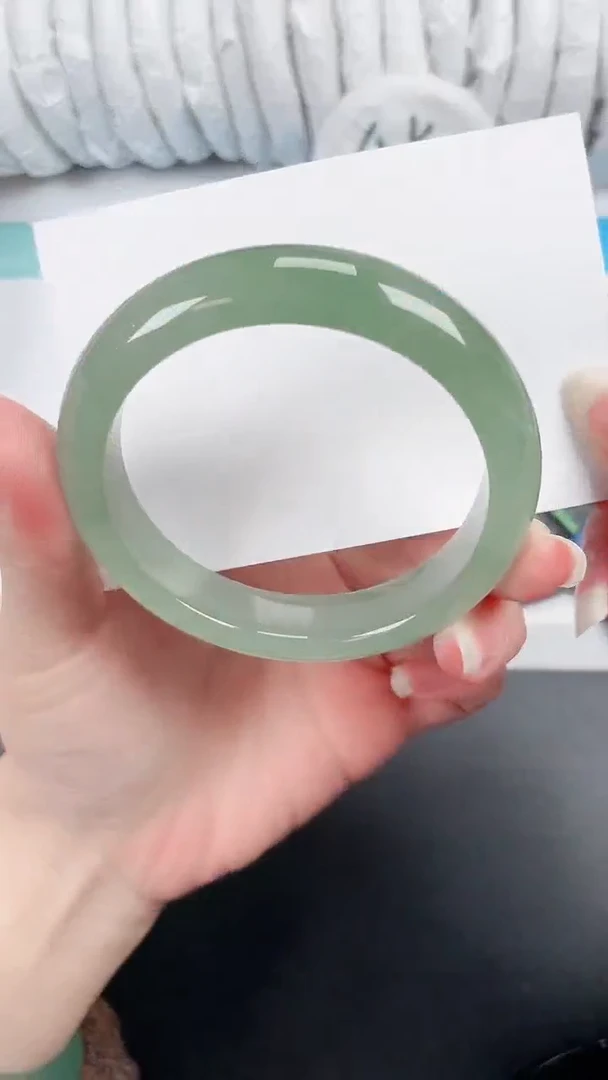 【闪购商品】石英质玉手镯未镶嵌23-58.3