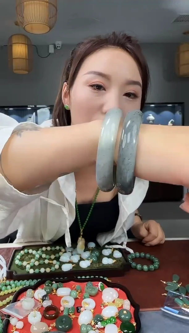 和田玉手镯未镶嵌多样性发货拍一发一