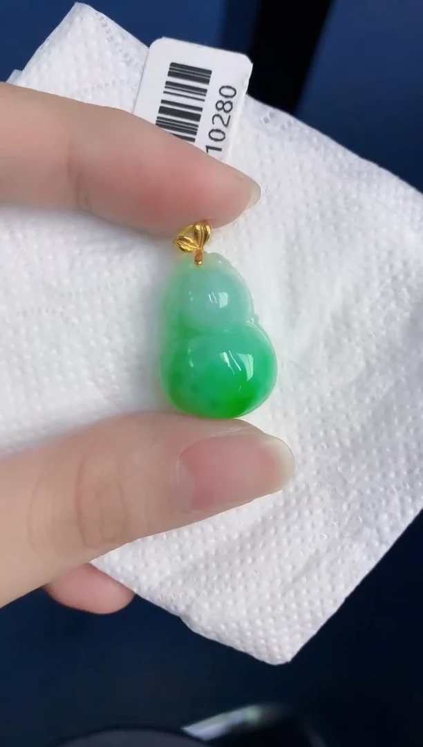 颈饰18K金镶嵌翡翠天然翡翠缅甸A货