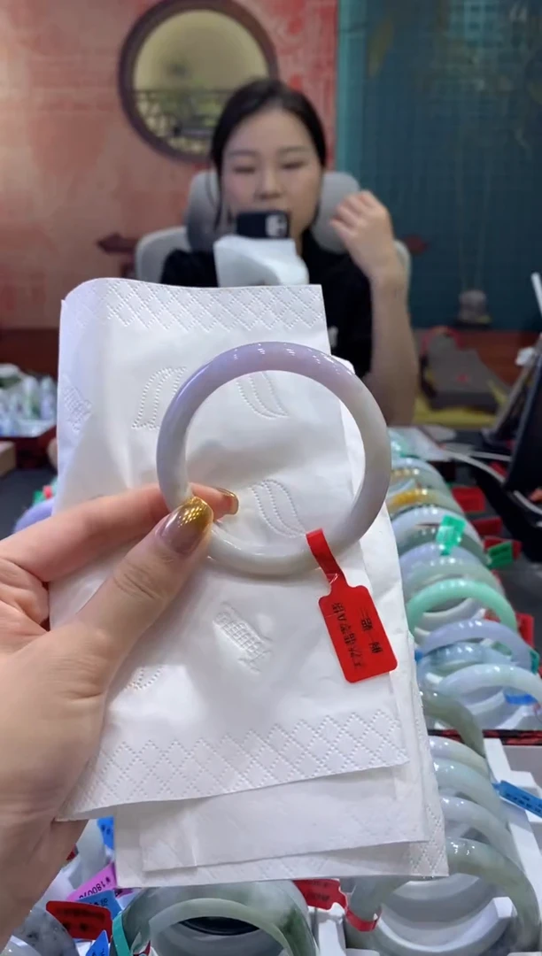 翡翠手镯未镶嵌多人07814