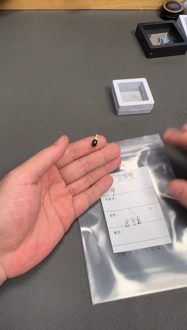 琥珀18K金镶嵌珠宝奇石D****L612361236123