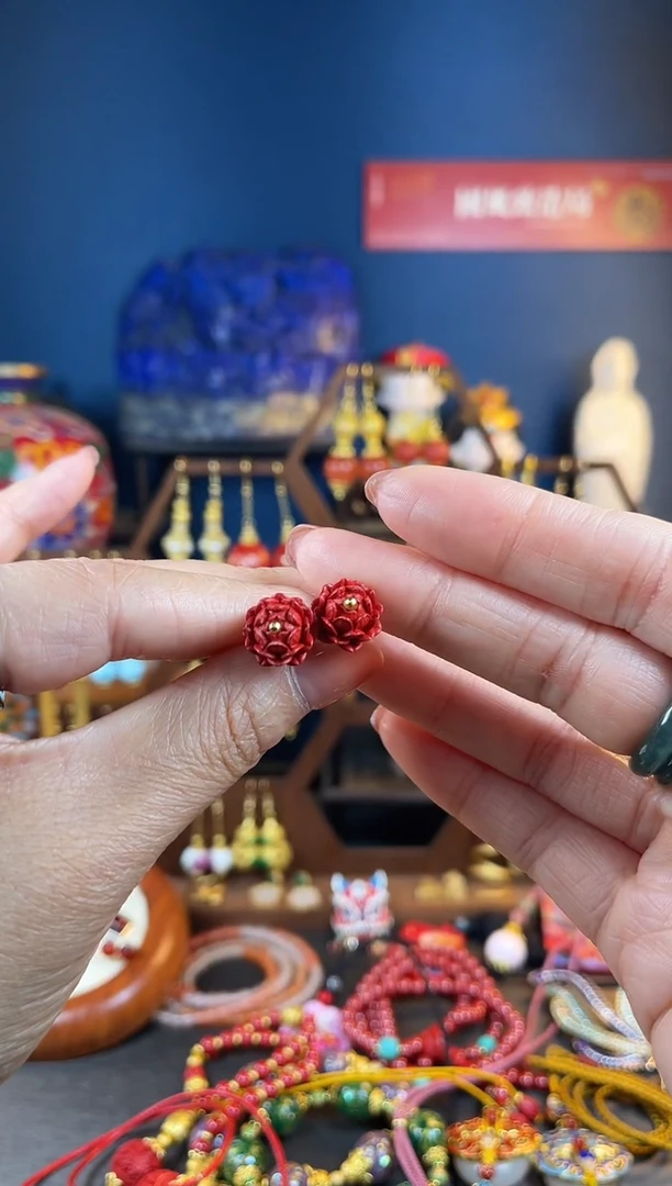 【闪购商品】红红莲花珐琅耳钉
