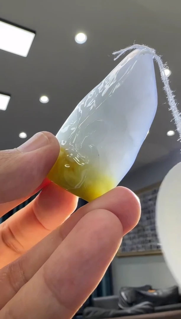 颈饰未镶嵌翡翠天然翡翠A货孤品一件