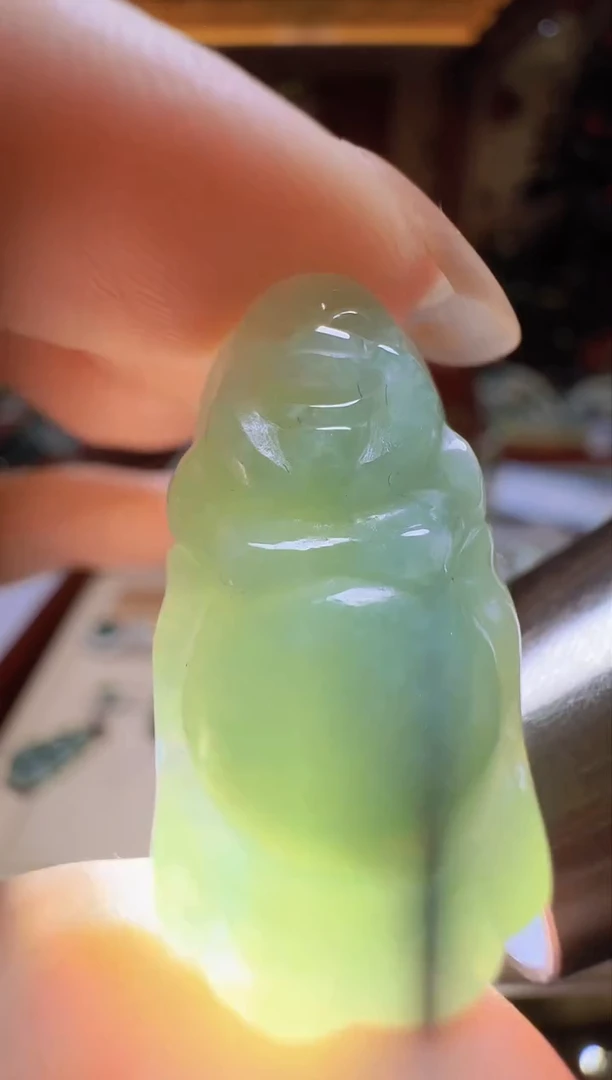 【闪购商品】翡翠吊坠(不含链)未镶嵌翡翠