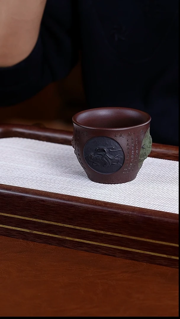 茶壶紫砂神兽杯紫泥