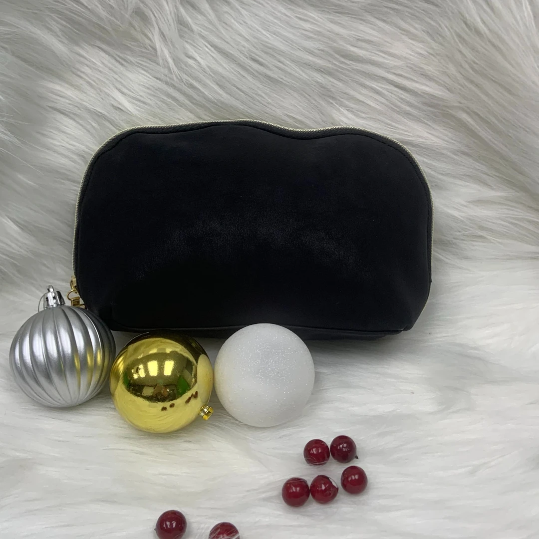 K028黑色简约贝壳化妆包便携收纳时尚化妆包实用百搭