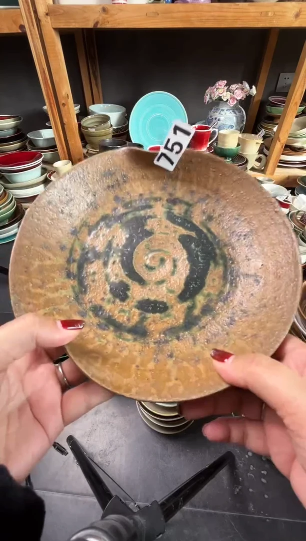 瓷片751  手工异型粗陶盘