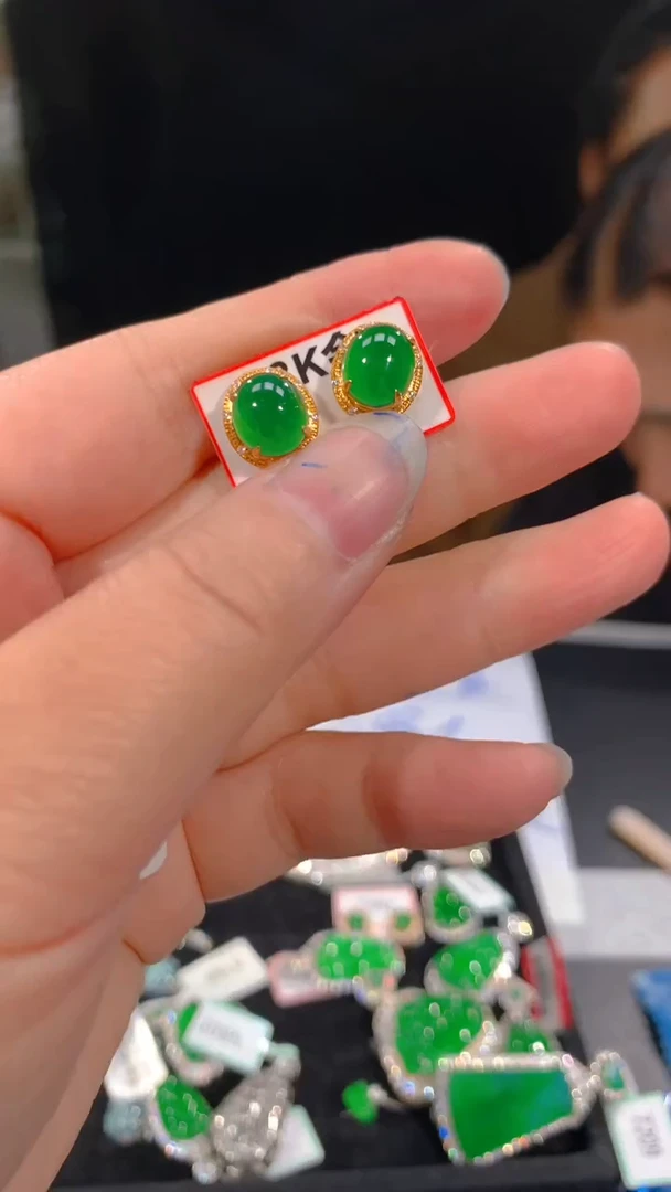 【闪购商品】定制翡翠18K金镶嵌61多样性发货（发其一）