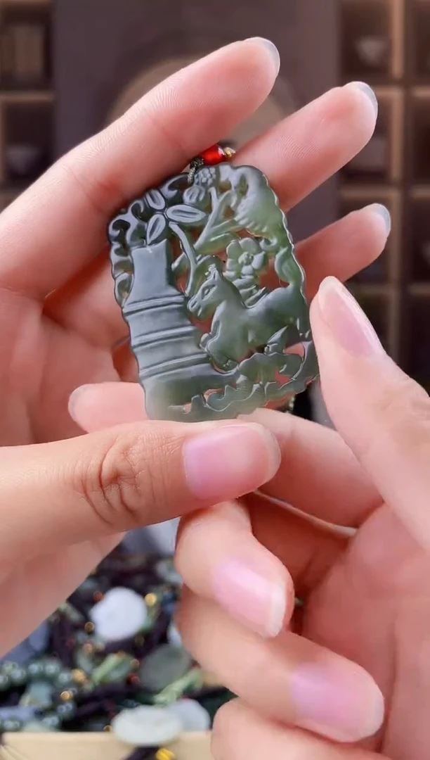未镶嵌和田玉挂件拍一发一，拍一发一，
