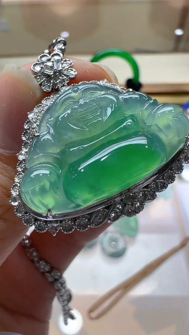 【闪购商品】翡翠吊坠(不含链)18K金镶嵌多样性团购发一件