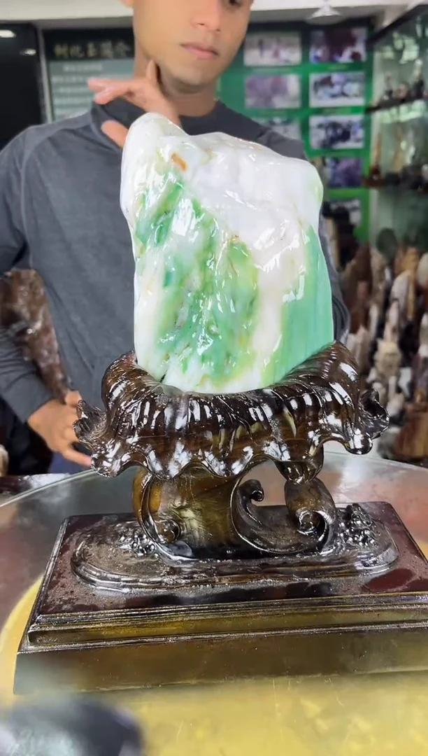 缅甸天然树化玉精品摆件