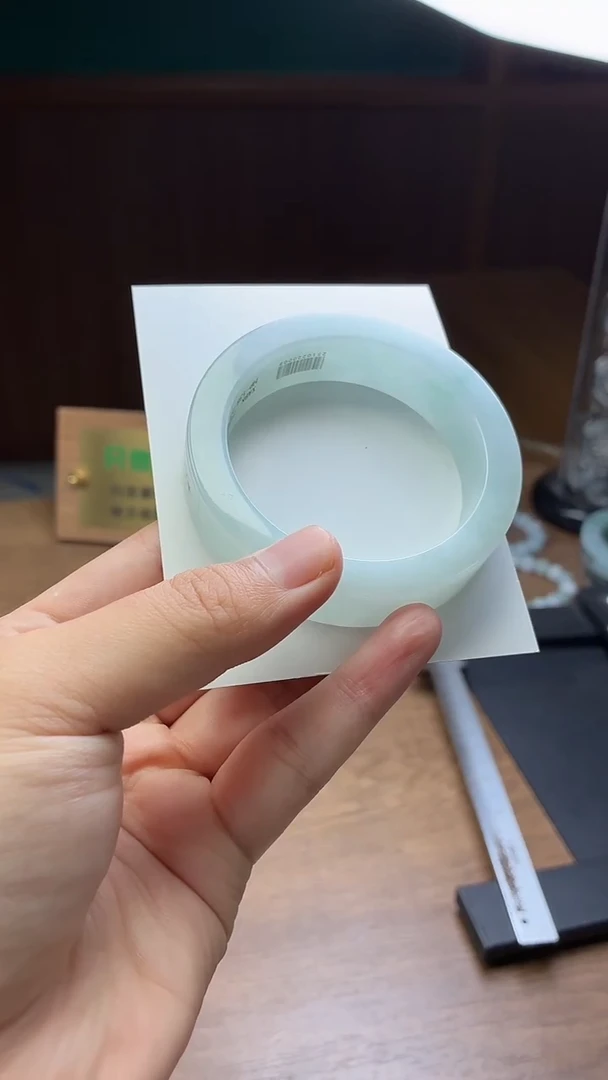 未镶嵌手镯定制翡翠余*果定制