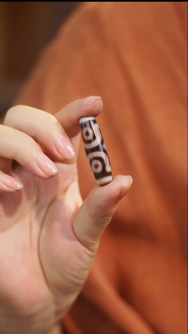 未镶嵌手链玛瑙/玉髓（覆膜）三眼