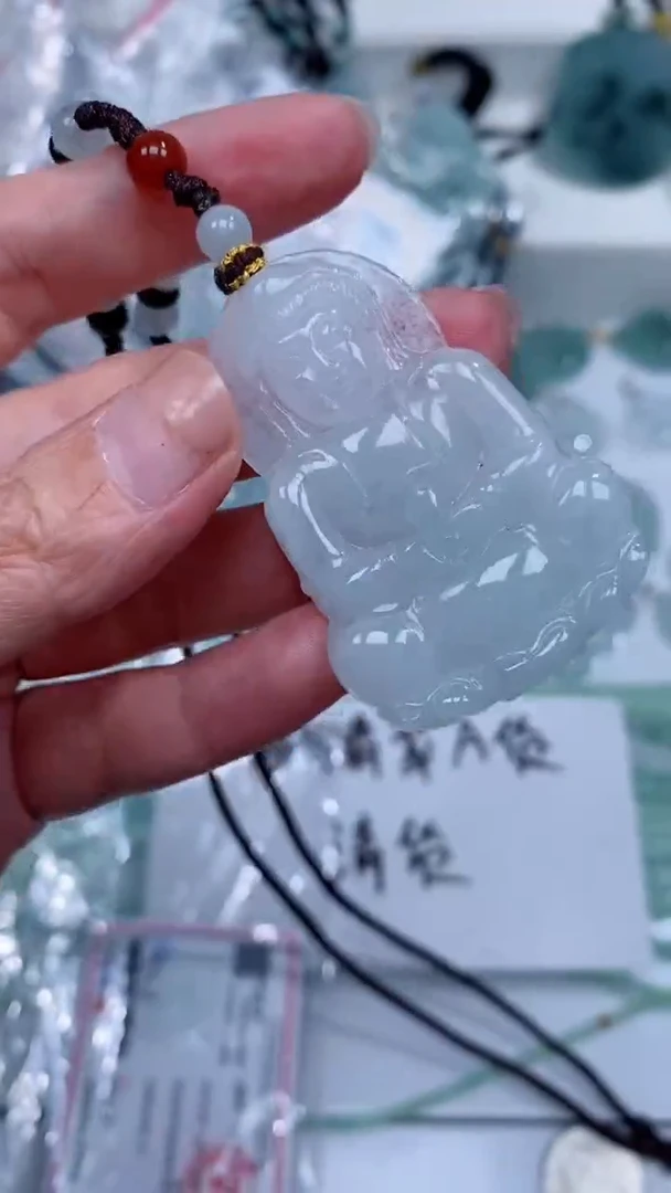 颈饰未镶嵌翡翠吊坠