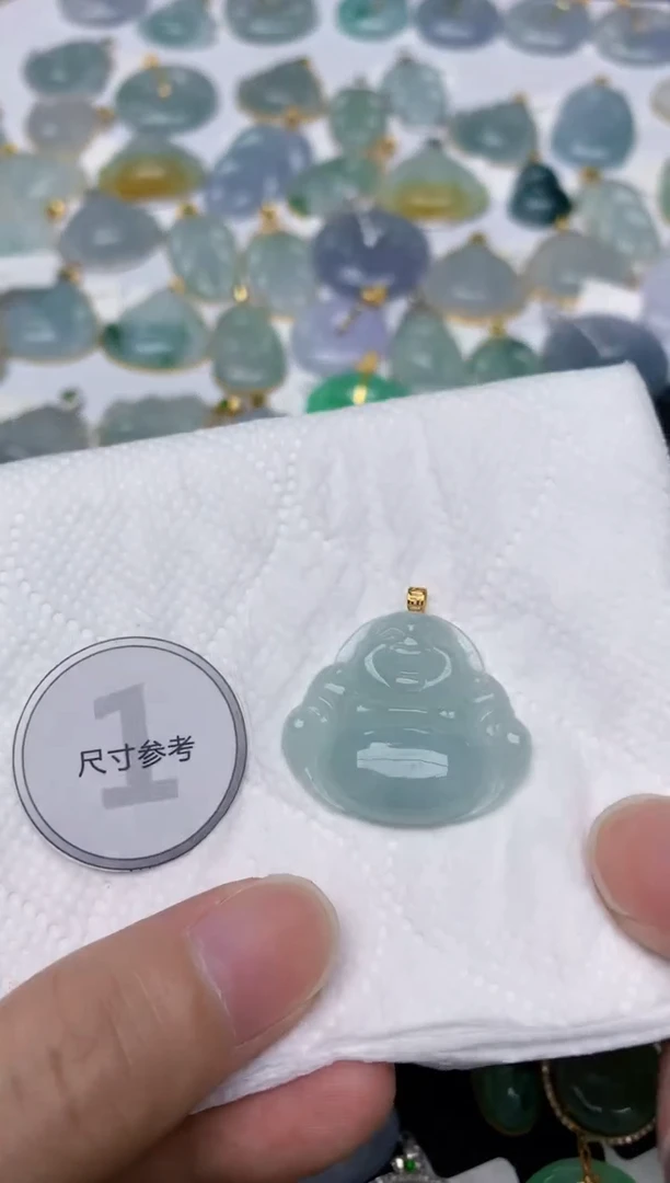 翡翠18K金镶嵌颈饰天然A货翡翠