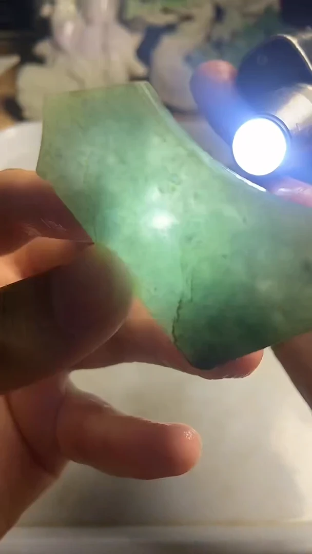 翡翠未镶嵌颈饰翡翠A货