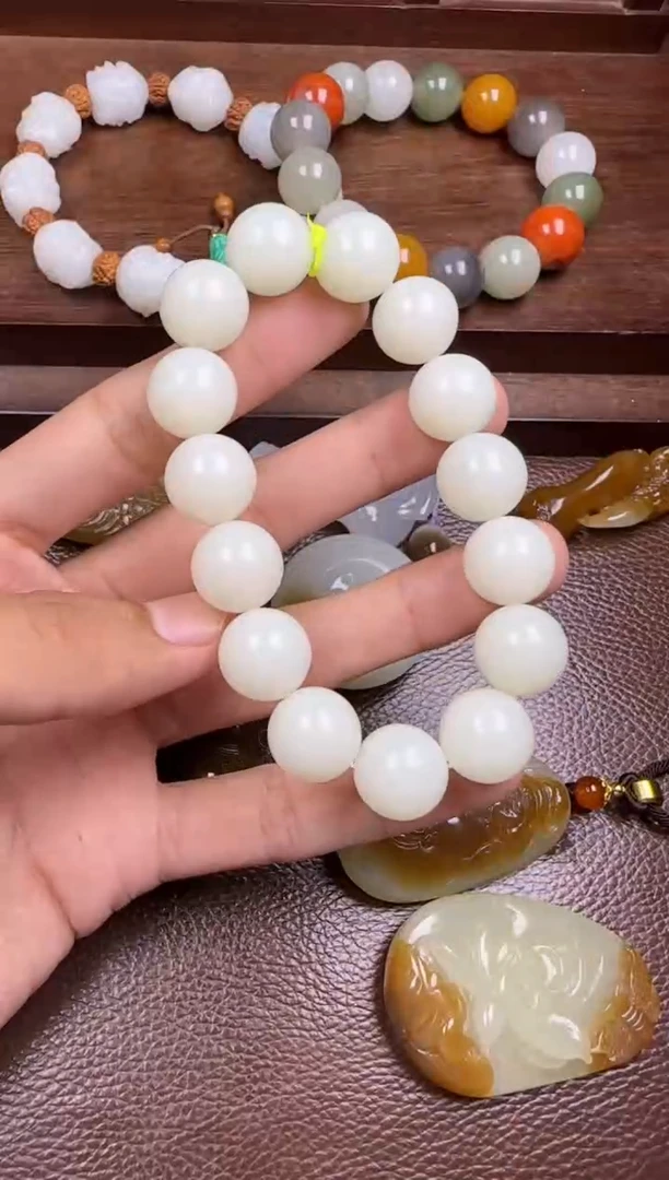 未镶嵌和田玉挂件和田玉手串