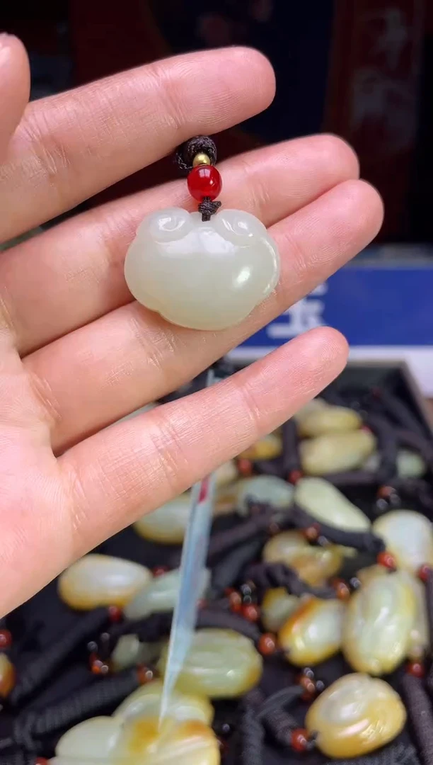 颈饰未镶嵌和田玉23