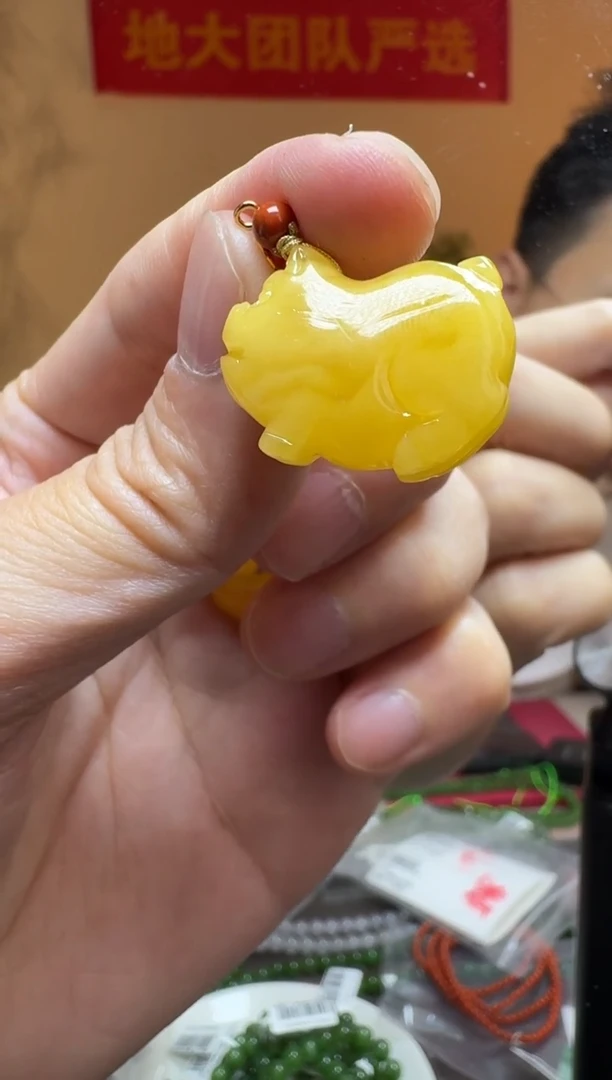 琥珀吊坠(不含链)银S925镶嵌蜜蜡猪S925银配件吊坠