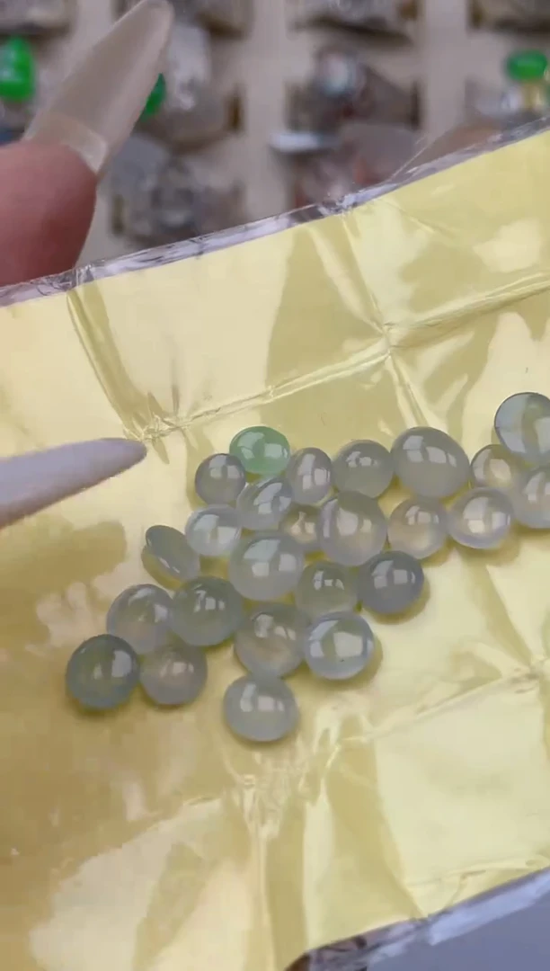 未镶嵌定制翡翠天然翡翠蛋面80