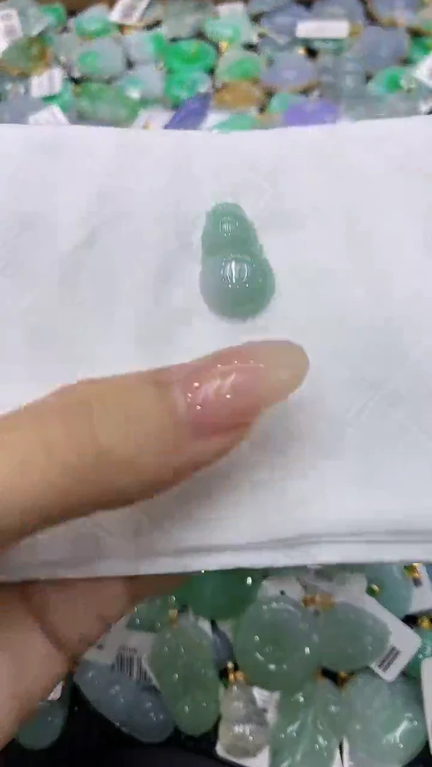 翡翠未镶嵌颈饰111111111111