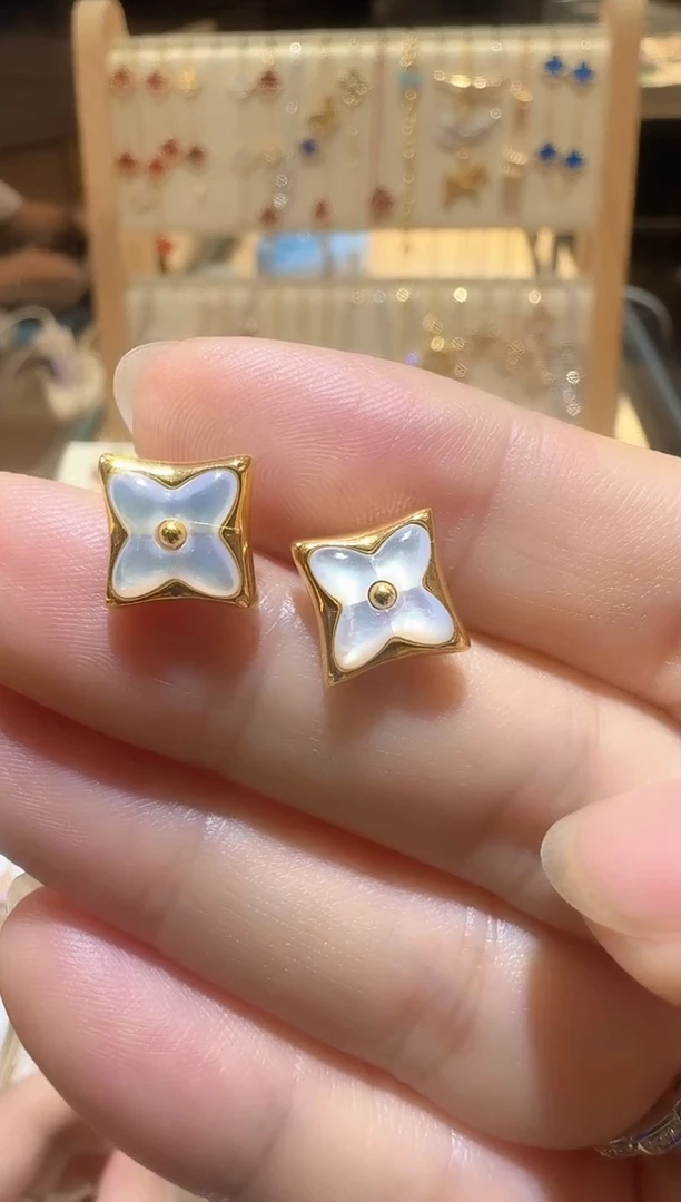 耳饰贝壳（贝母）18K金镶嵌老花
