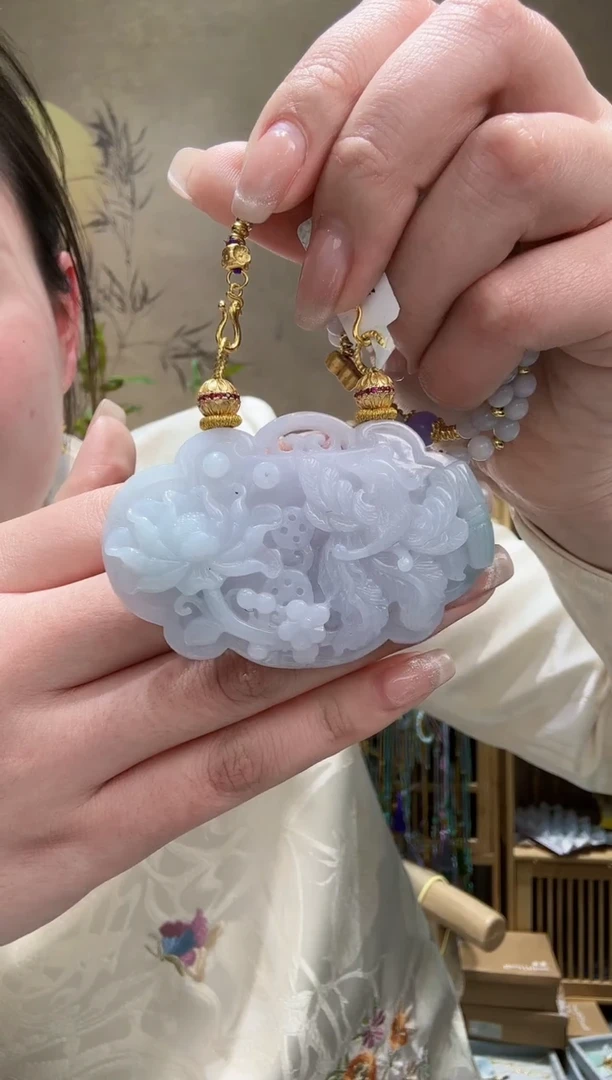 【闪购商品】翡翠颈饰未镶嵌吊坠