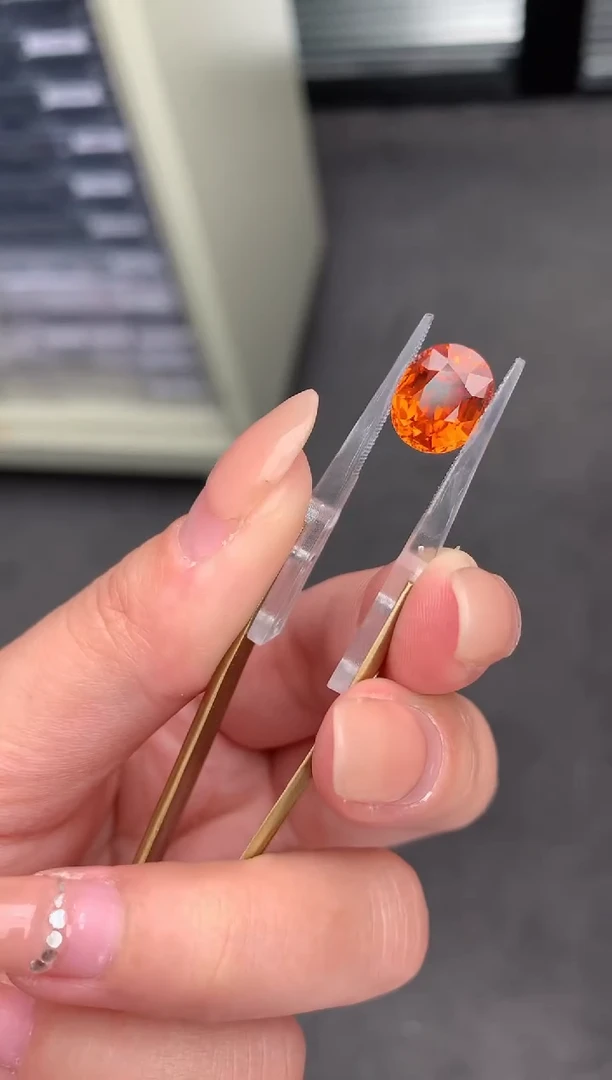 【闪购商品】石榴石裸石未镶嵌6.8ct芬达